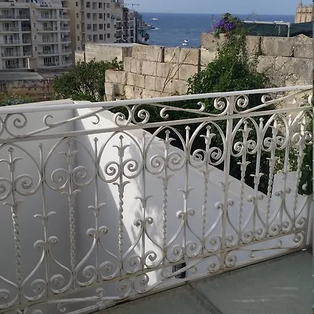 St. Julians Balluta House *